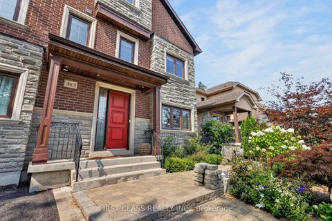 Photo 5 at 302 Brookside Road, Westbrook, Richmond Hill