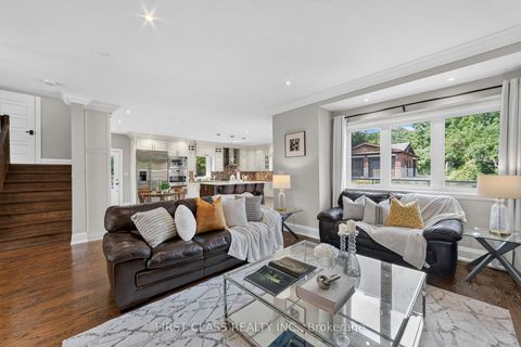 Photo 12 at 302 Brookside Road, Westbrook, Richmond Hill
