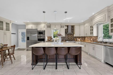 Photo 15 at 302 Brookside Road, Westbrook, Richmond Hill