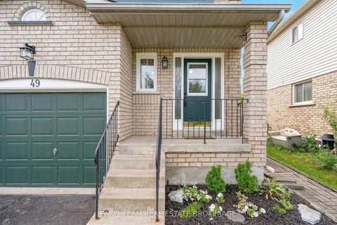 Photo 2 at 49 Cunningham Drive, Ardagh, Barrie