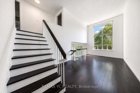 Photo 19 at 35 Kitsilano Crescent, North Richvale, Richmond Hill