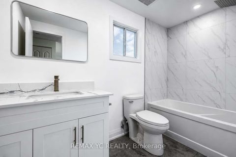 Photo 23 at 35 Kitsilano Crescent, North Richvale, Richmond Hill