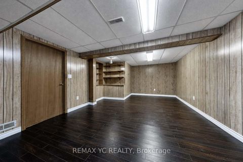 Photo 31 at 35 Kitsilano Crescent, North Richvale, Richmond Hill