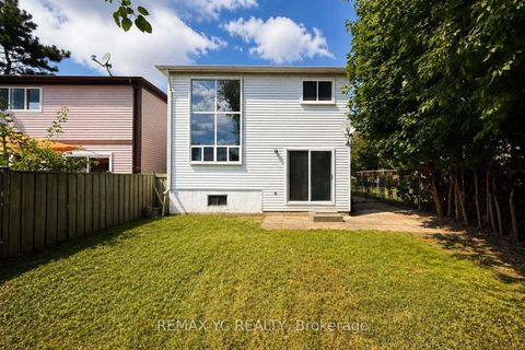 Photo 37 at 35 Kitsilano Crescent, North Richvale, Richmond Hill