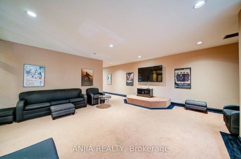 Photo 44 at 912 - 633 Bay Street, Bay Street Corridor, Toronto