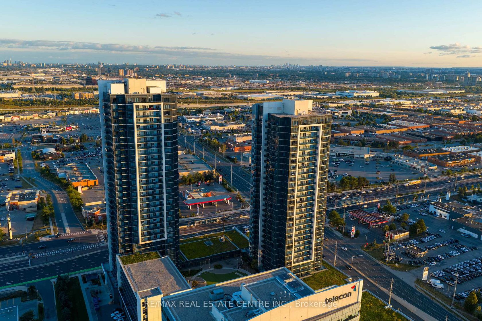 1201 - 3600 Highway 7, Vaughan Corporate Centre, Vaughan photo number 2
