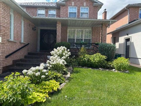 Photo 0 at 14 Gas Light Crescent, East Woodbridge, Vaughan