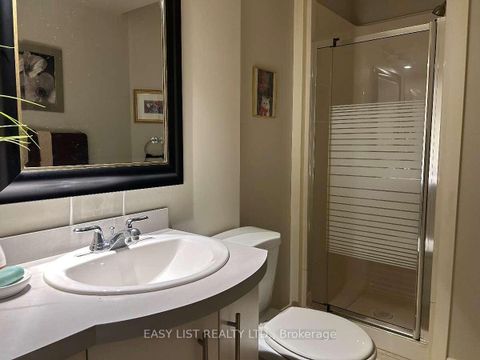 Photo 22 at 14 Gas Light Crescent, East Woodbridge, Vaughan