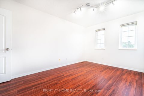 Photo 14 at 220 Grandview Way, Willowdale East, Toronto