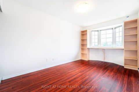Photo 15 at 220 Grandview Way, Willowdale East, Toronto