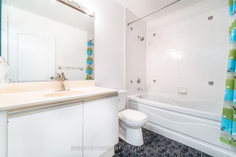 Photo 19 at 220 Grandview Way, Willowdale East, Toronto