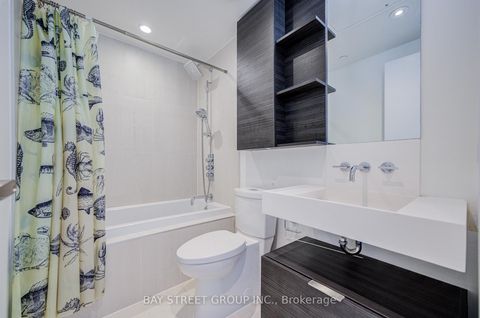 Photo 17 at 3905 - 5 St. Joseph Street, Bay Street Corridor, Toronto