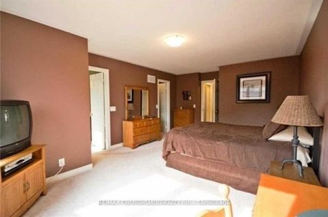Photo 5 at 95 Thatcher Crescent, Woodland Hill, Newmarket