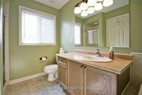 Photo 6 at 95 Thatcher Crescent, Woodland Hill, Newmarket