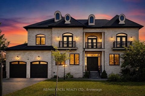 Photo 2 at 19 Blyth Street, Oak Ridges, Richmond Hill