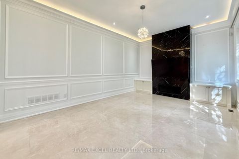 Photo 11 at 19 Blyth Street, Oak Ridges, Richmond Hill