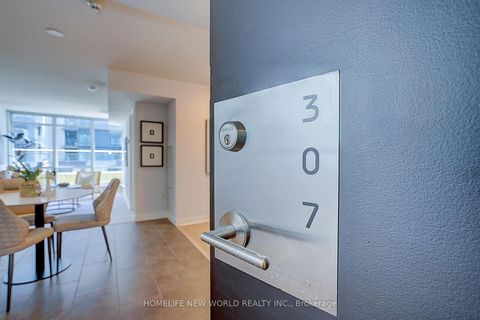 Photo 10 at 307 - 15 Fort York Boulevard, Waterfront Communities C1, Toronto