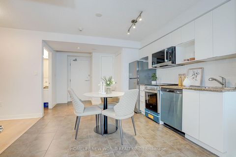 Photo 17 at 307 - 15 Fort York Boulevard, Waterfront Communities C1, Toronto
