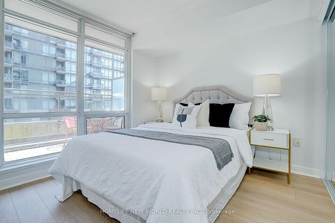 Photo 29 at 307 - 15 Fort York Boulevard, Waterfront Communities C1, Toronto