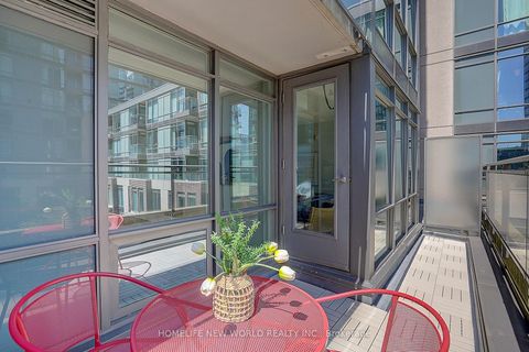 Photo 35 at 307 - 15 Fort York Boulevard, Waterfront Communities C1, Toronto