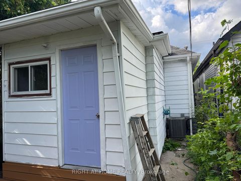 Photo 15 at 683 Mortimer Avenue, East York, Toronto