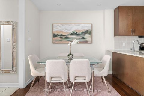 Photo 7 at 31 - 27 Coneflower Crescent, Branson, Toronto