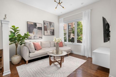 Photo 12 at 31 - 27 Coneflower Crescent, Branson, Toronto