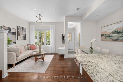 Photo 15 at 31 - 27 Coneflower Crescent, Branson, Toronto