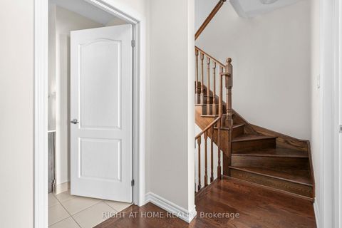 Photo 21 at 31 - 27 Coneflower Crescent, Branson, Toronto