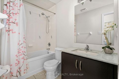 Photo 28 at 31 - 27 Coneflower Crescent, Branson, Toronto