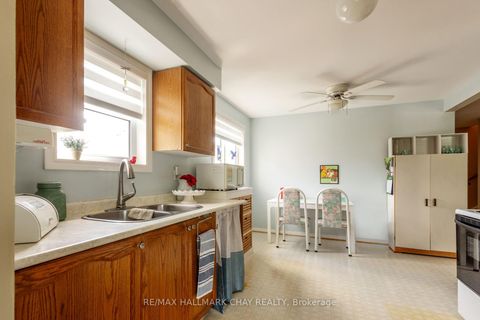 Photo 6 at 28 Pae Drive, Painswick North, Barrie