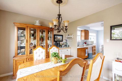 Photo 10 at 28 Pae Drive, Painswick North, Barrie