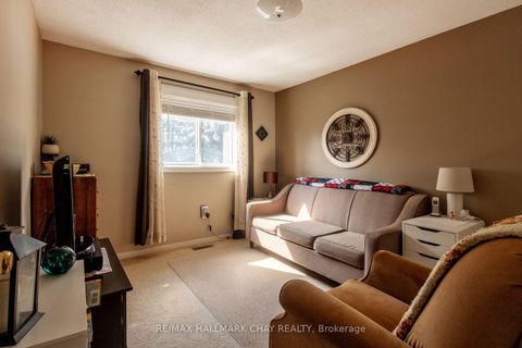 Photo 19 at 28 Pae Drive, Painswick North, Barrie