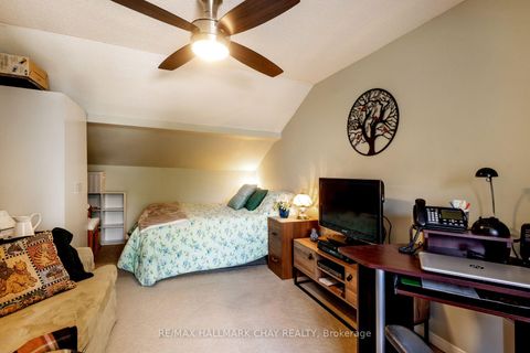 Photo 20 at 28 Pae Drive, Painswick North, Barrie