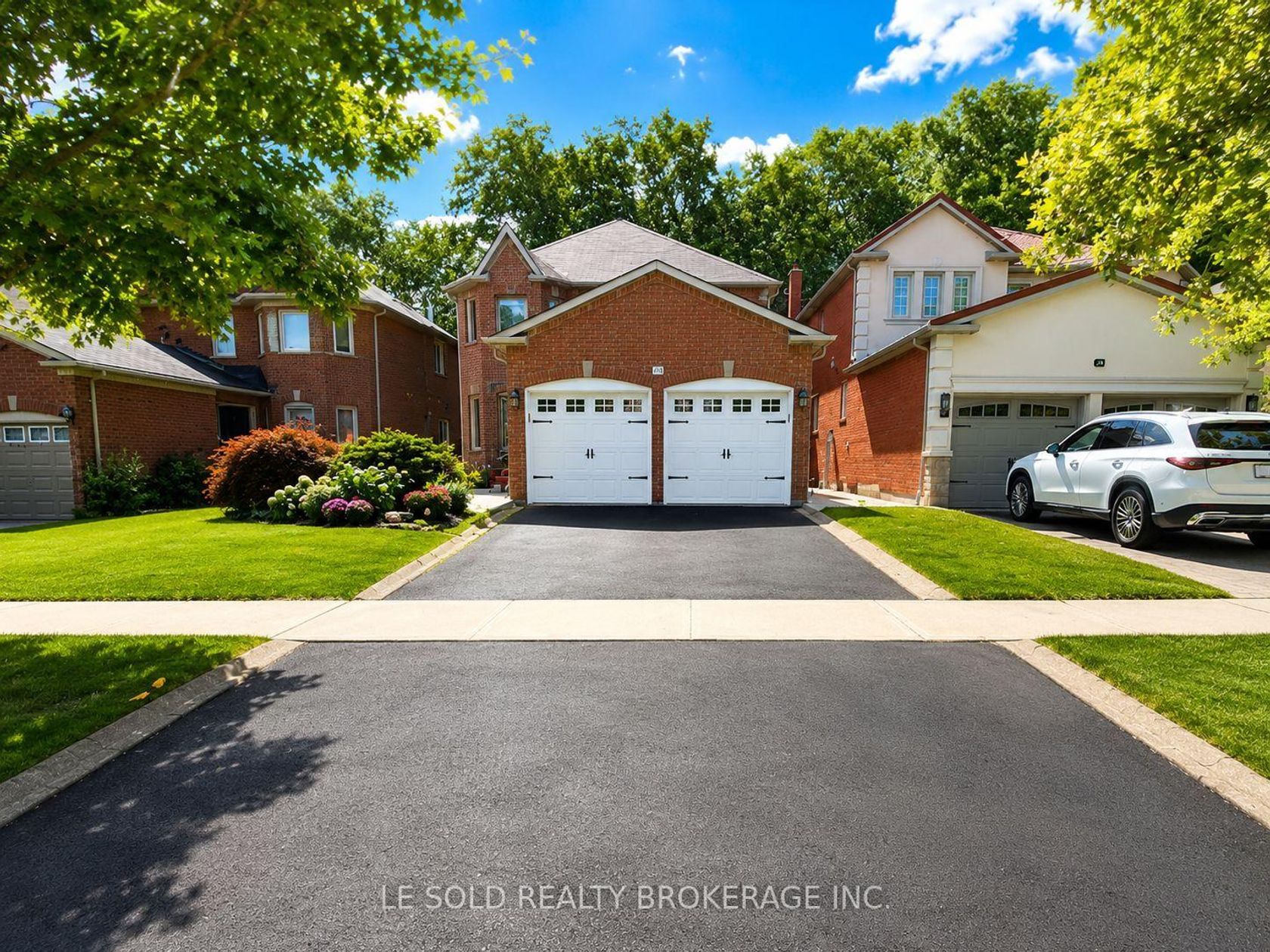 76 Larratt Lane, Westbrook, Richmond Hill photo number 2