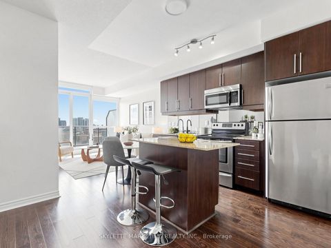 Photo 8 at 1029 - 2885 Bayview Avenue, Bayview Village, Toronto