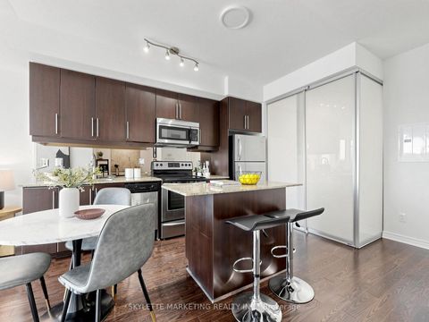 Photo 10 at 1029 - 2885 Bayview Avenue, Bayview Village, Toronto