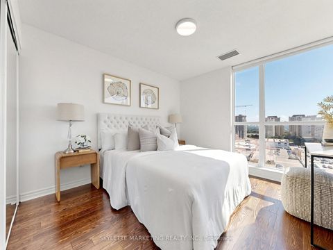 Photo 18 at 1029 - 2885 Bayview Avenue, Bayview Village, Toronto
