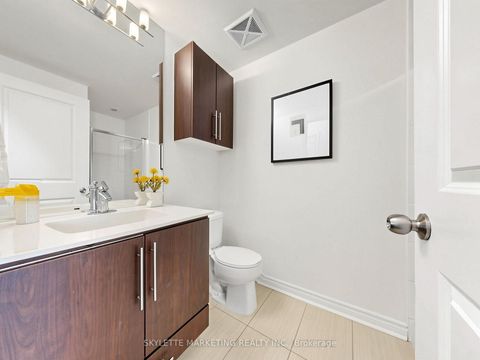 Photo 23 at 1029 - 2885 Bayview Avenue, Bayview Village, Toronto