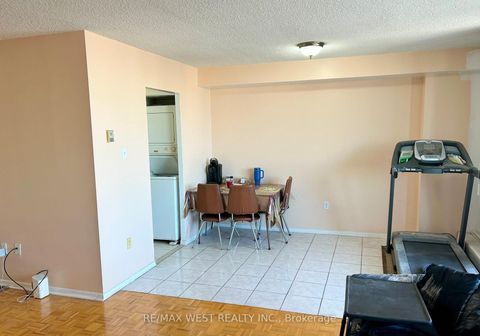 Photo 3 at 1510 - 5 San Romano Way, Black Creek, Toronto