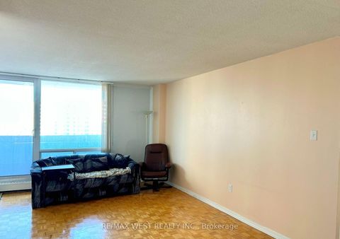 Photo 6 at 1510 - 5 San Romano Way, Black Creek, Toronto