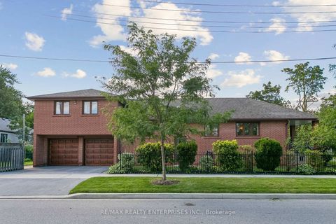 Photo 0 at 19 Coules Court, Alderwood, Toronto