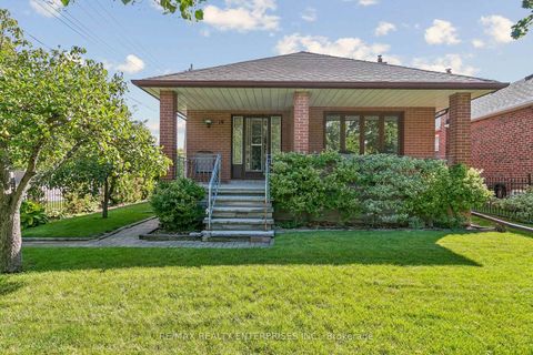 Photo 2 at 19 Coules Court, Alderwood, Toronto