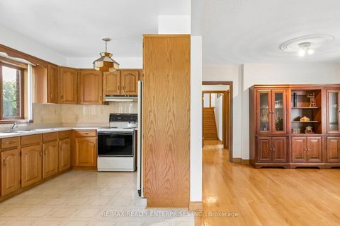 Photo 14 at 19 Coules Court, Alderwood, Toronto