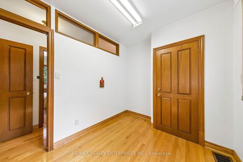 Photo 24 at 19 Coules Court, Alderwood, Toronto