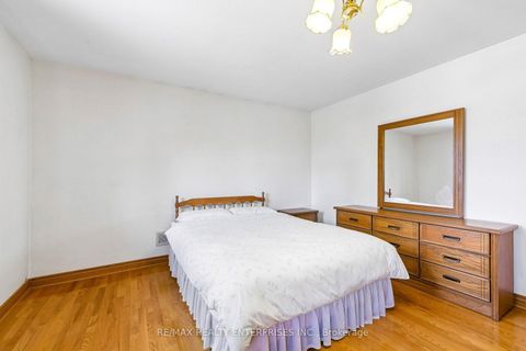 Photo 33 at 19 Coules Court, Alderwood, Toronto