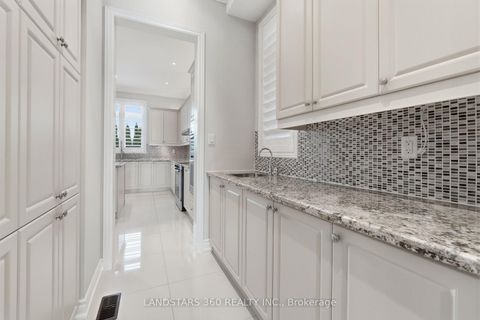 Photo 10 at 89 Hailsham Court, Vellore Village, Vaughan