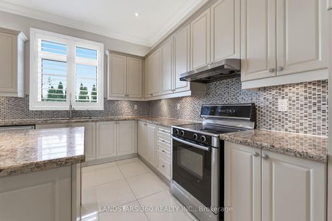 Photo 11 at 89 Hailsham Court, Vellore Village, Vaughan