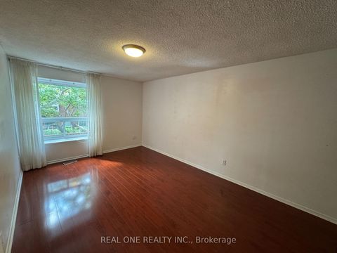 Photo 12 at 16 - 72 Dusay Place, L'Amoreaux, Toronto