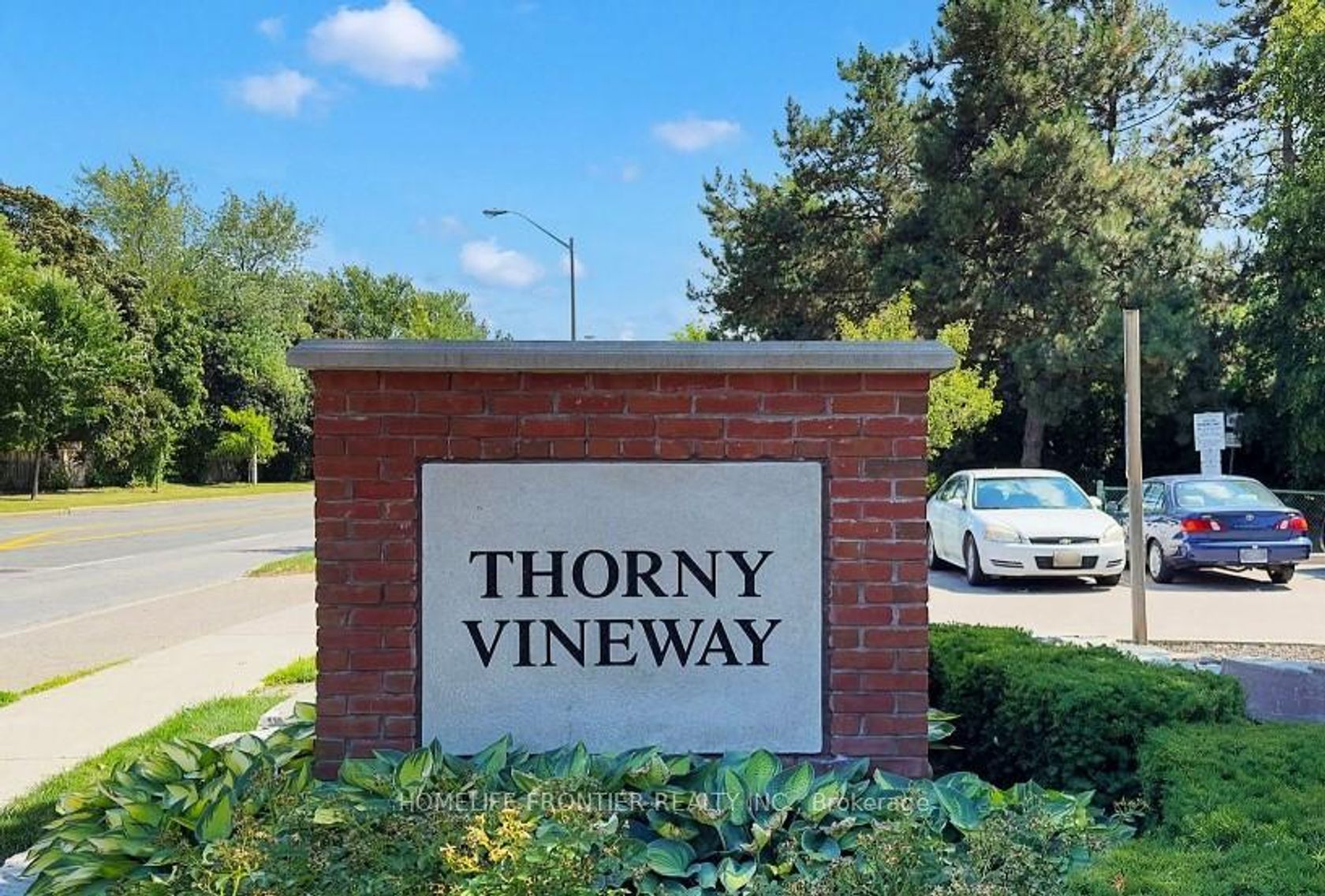 133 Thorny Vine Way E, Bayview Village, Toronto 